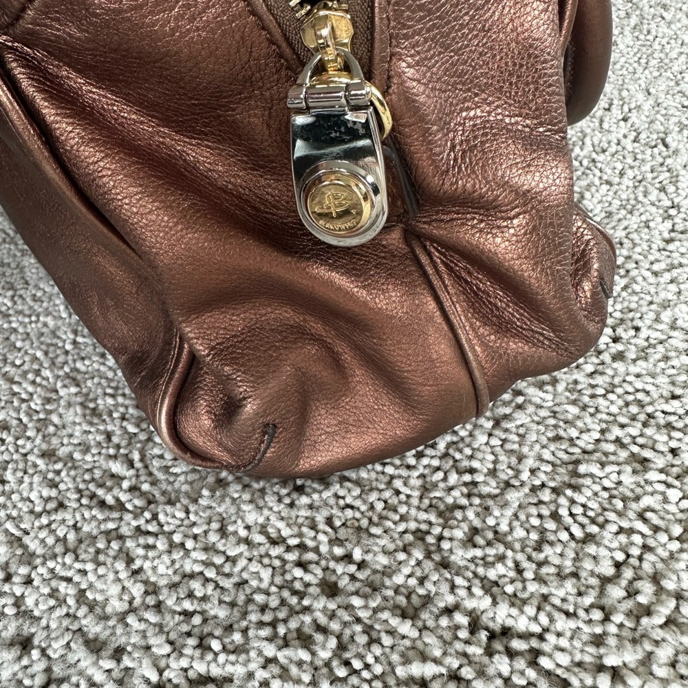 Makowski purse. EUC gold/metallic leather with gold hardware, purple lining!💖 - Picture 11 of 12